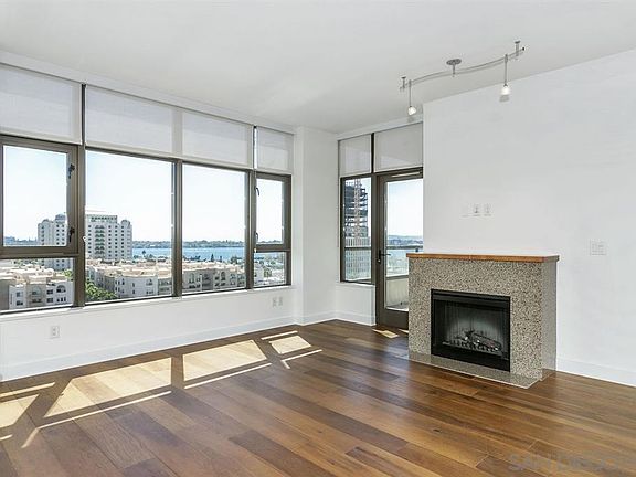 5th image of 700 W East St Unit 1006