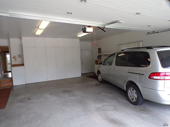 4th image of 441 Alta Vista Dr