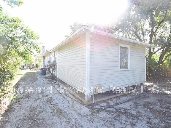 2nd image of 842 E Lime St Unit 2