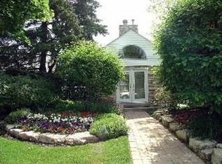 8249 Kedvale Ave, Skokie, IL