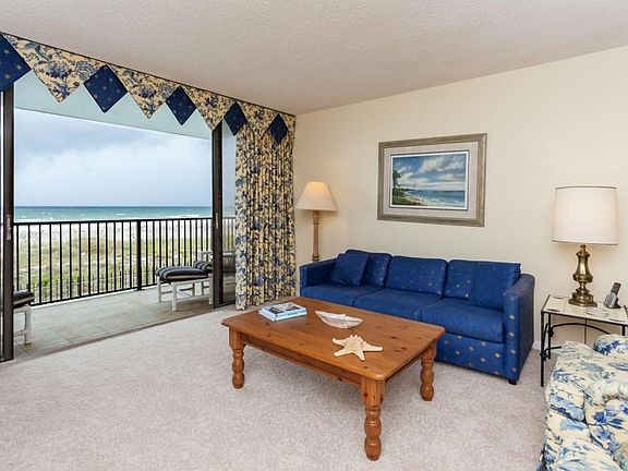 Ocean 14 Living Room 3