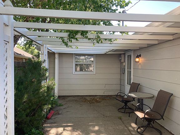 2nd image of 220/222 N Hall St #220
