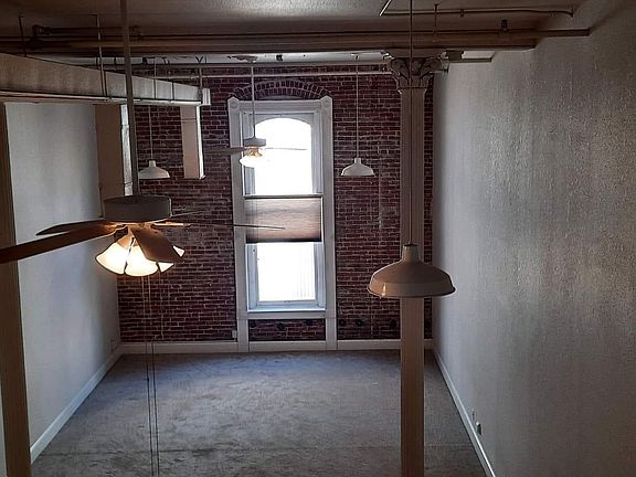 4th image of 224 N 4th St #303