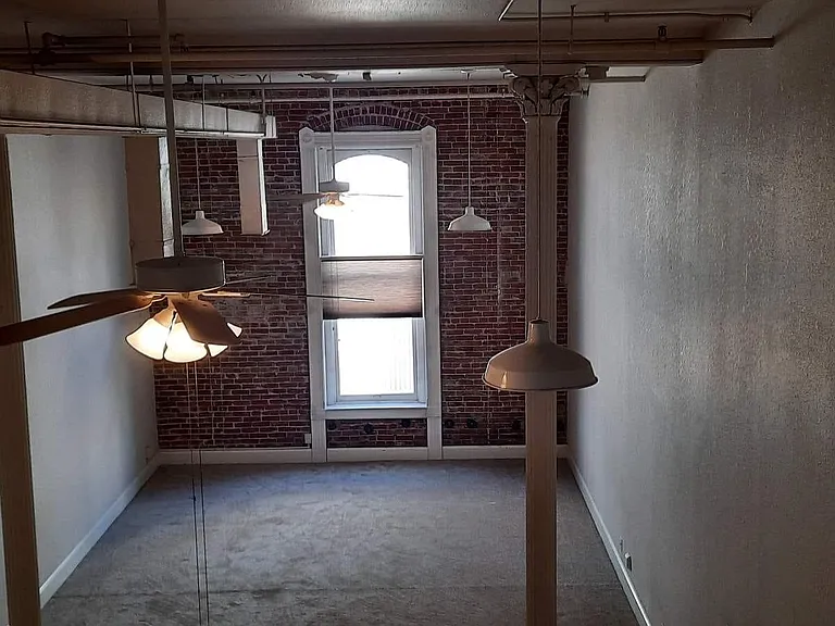 224 N 4th St #303 — Photo 4