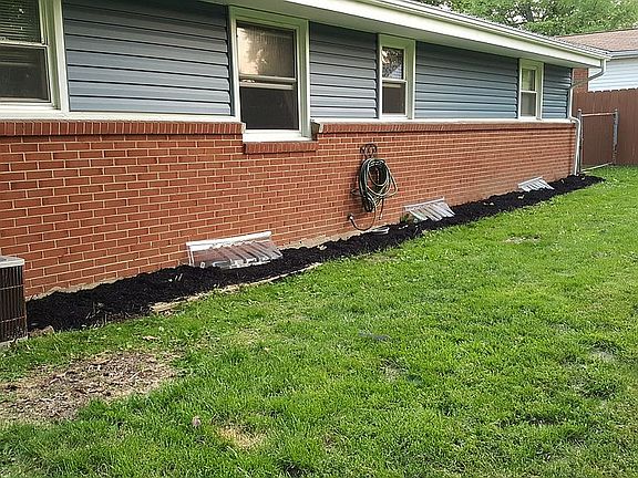 3rd image of 4304 Woodleigh Ln