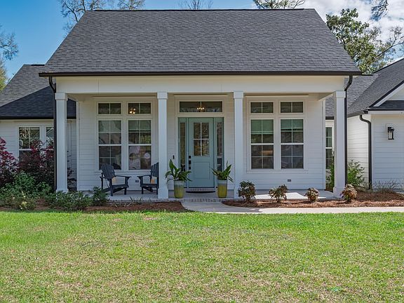 3rd image of 39 Getaway Ln