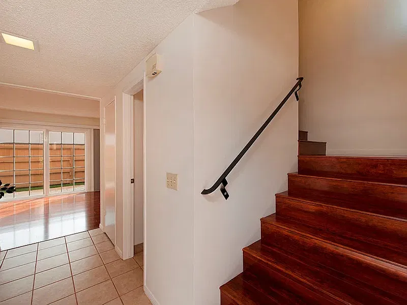 2 bed, 2.0 bath, 943 sqft, $1,721 — Photo 2