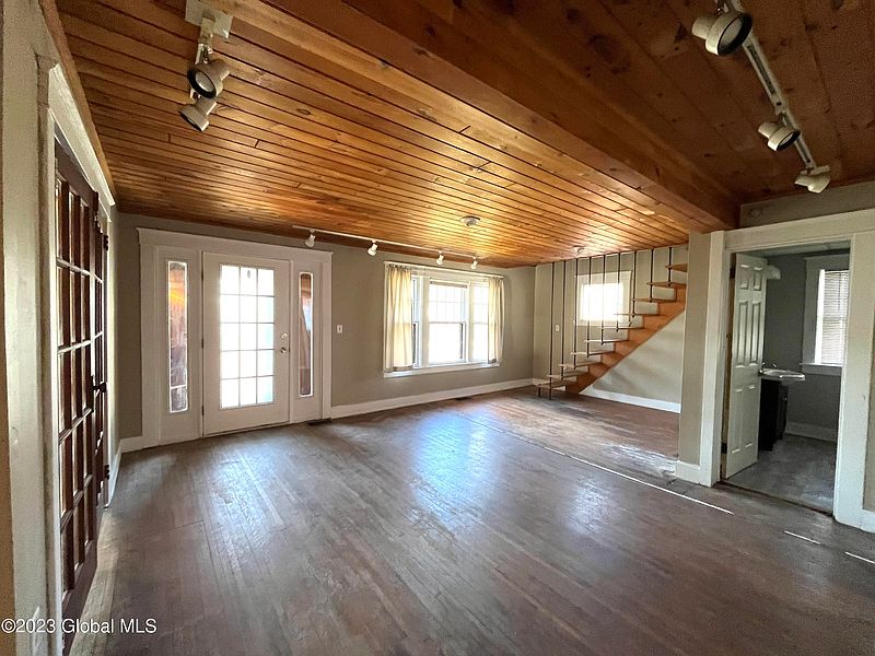 4th image of 1218 Regent Street