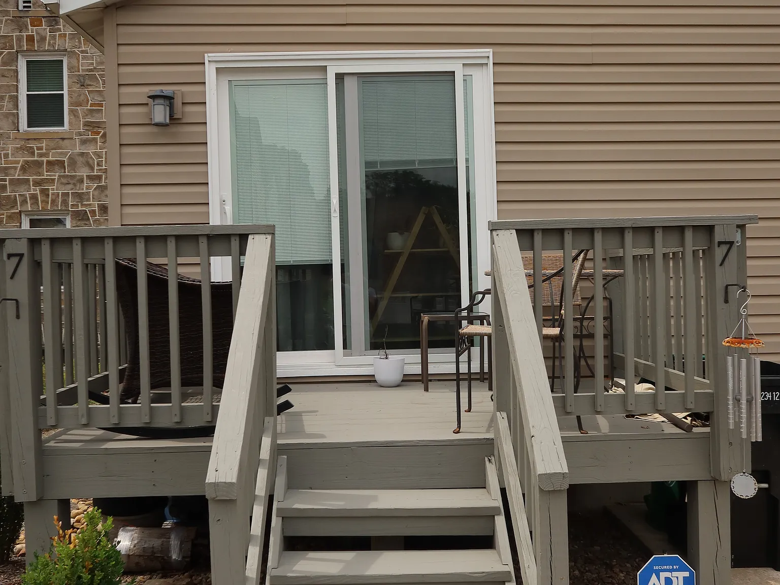 2 bed, 1.5 bath, 1300 sqft, $1,600 — Photo 3