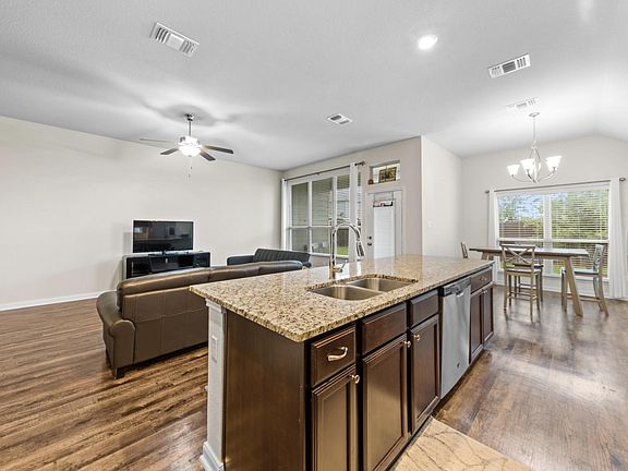 5th image of 5226 Fenton Ln