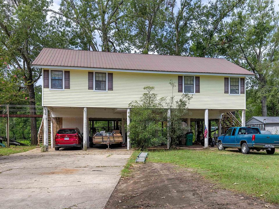 1st image of 2140 Bayou Darbonne Dr