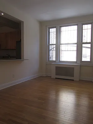Rented by Beekman Street Realty | media 10