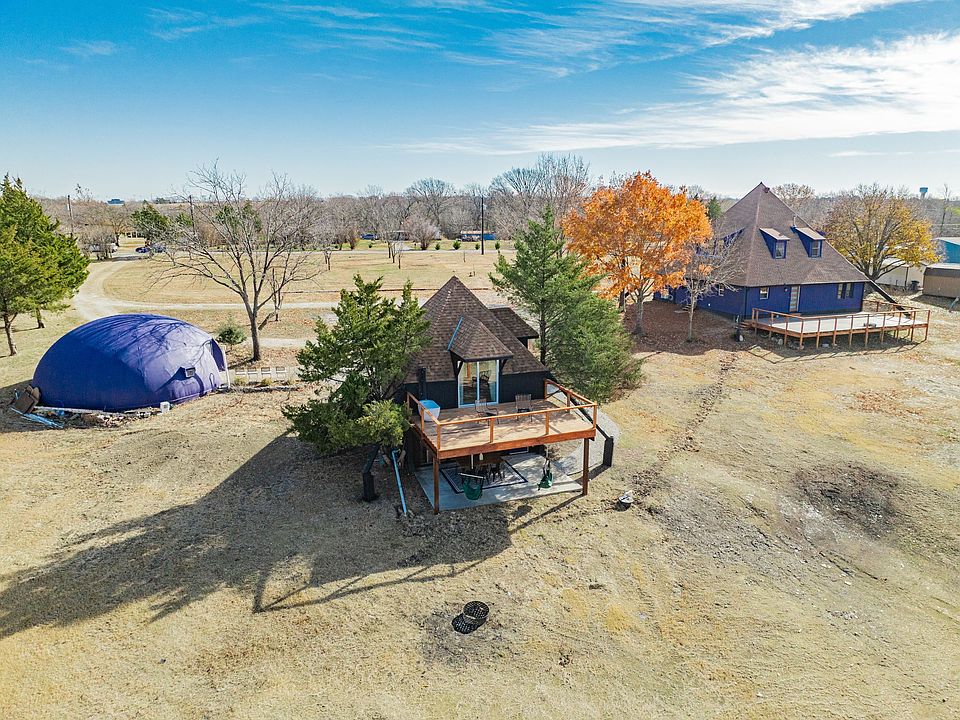 1st image of 691 Bear Rd