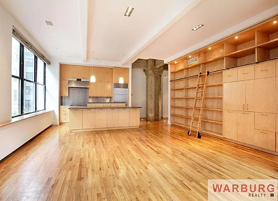 Sold by Warburg | media 26