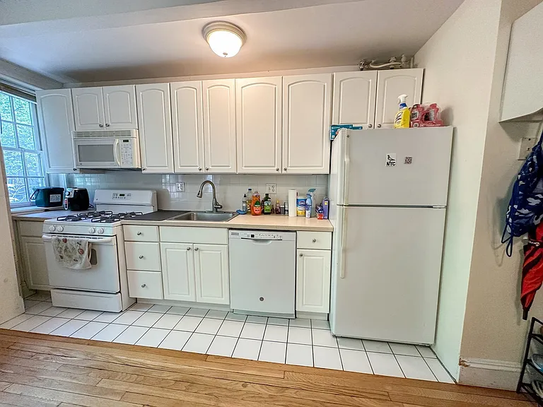 854 Massachusetts Ave #3 — Photo 3