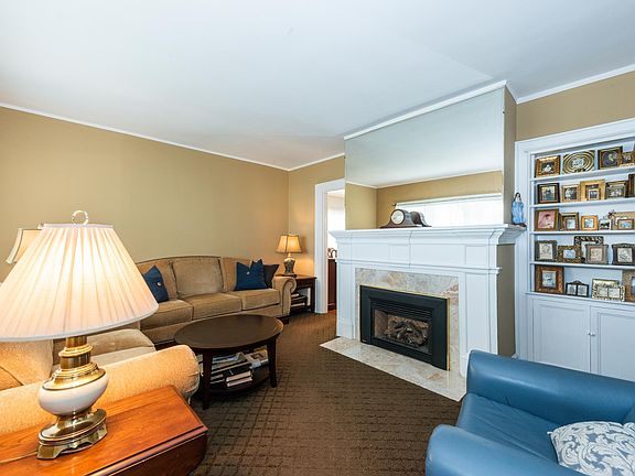 3rd image of 150 Rocklyn Ave