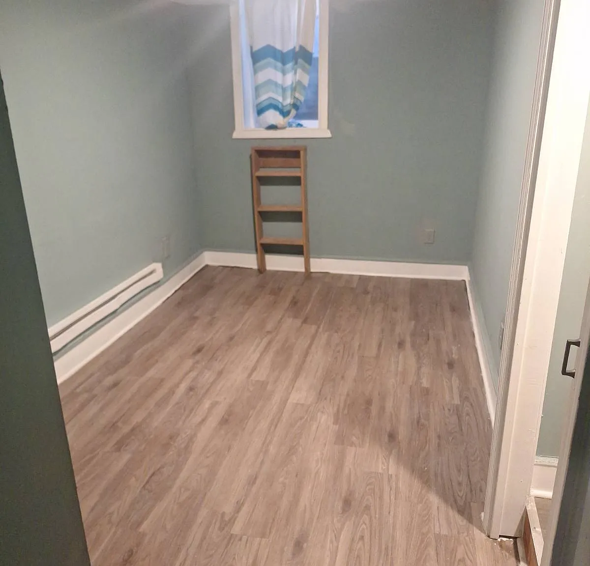 Charming 4 bedroom and 2 bath — Photo 1