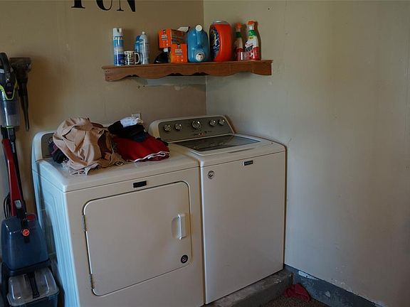 5th image of 418 N Garrett Ave