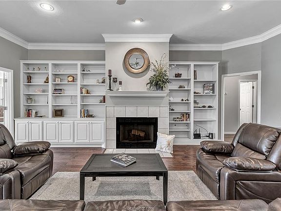 5th image of 4604 Shoal Creek Dr