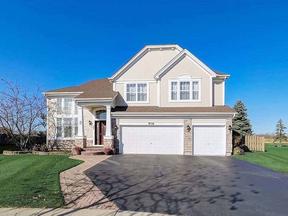 1st image of 906 S Tremont Ln