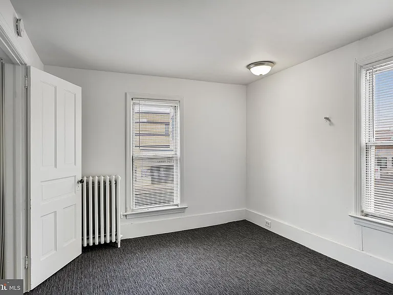 24 W Broad St — Photo 13