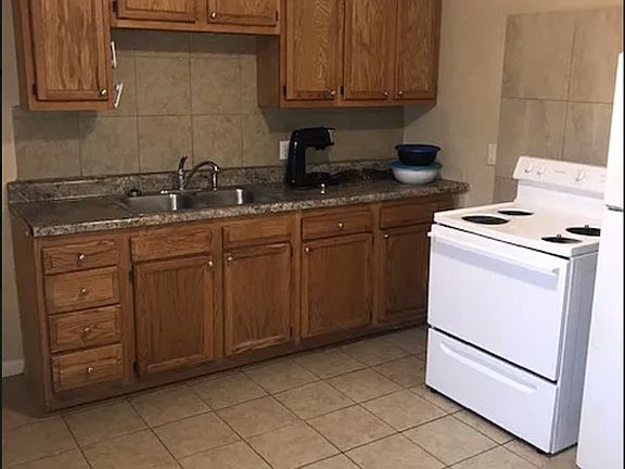 4th image of 1984 Maryland Ave #1974