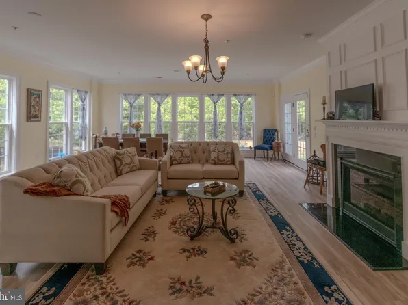 57 Denison St, Fredericksburg, VA 22406