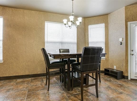 5th image of 11125 Elizabeth Ave