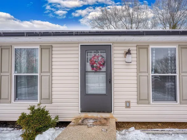 1740 Winding Hollow Dr, Columbus, OH 43223