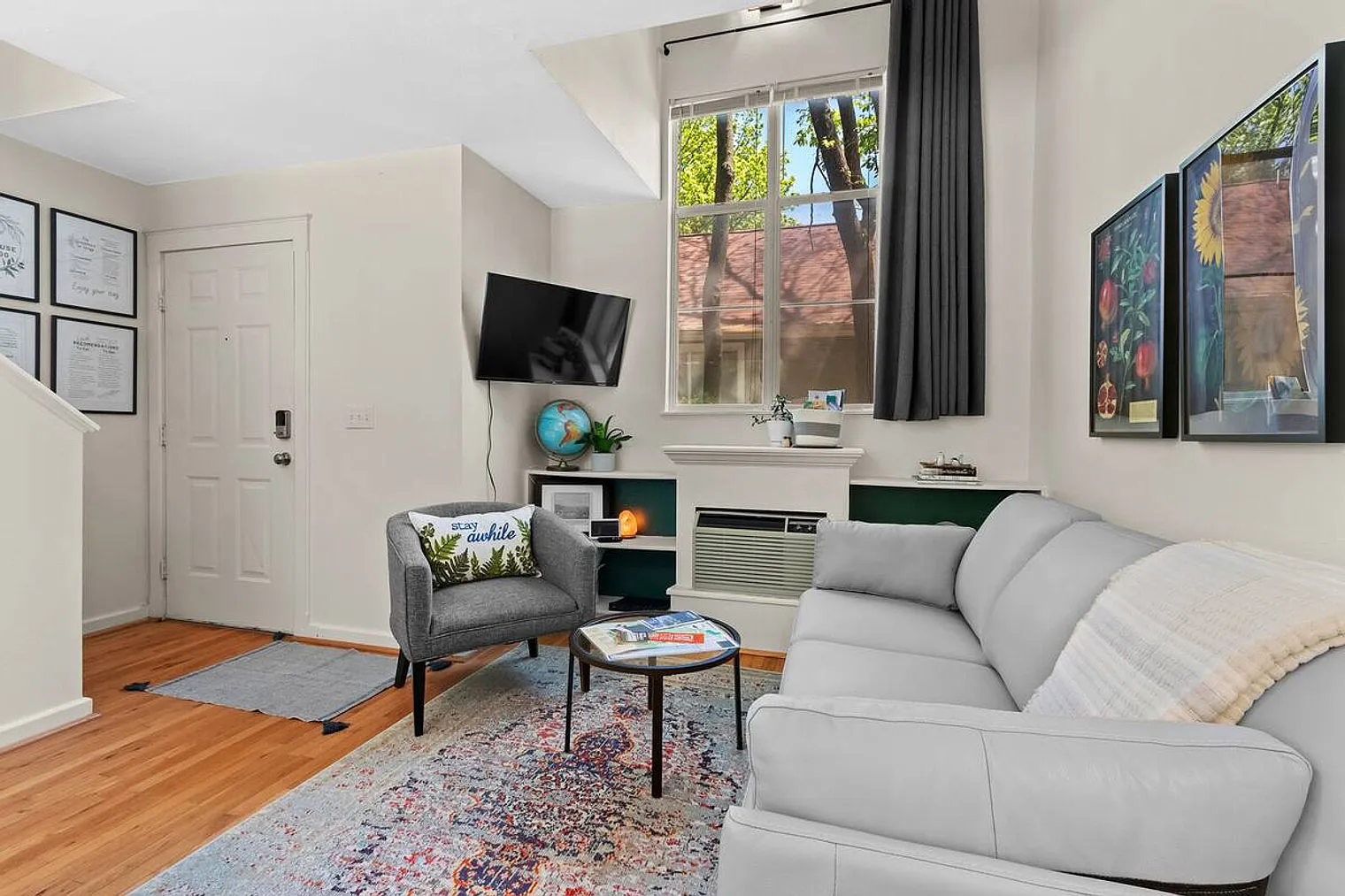 1 bed, 1.0 bath, 548 sqft, $4,260 — Photo 3
