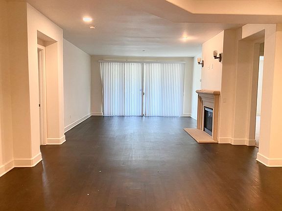 2nd image of 11611 Montana Ave #204A