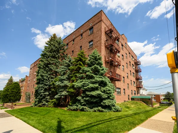 King Alfred, 85 Pennington Ave #1B-1Ba-700Sqft, Passaic, NJ 07055