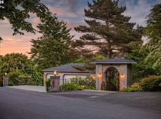 262 NW Royal Blvd, Portland, OR 97210