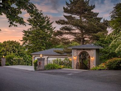 262 NW Royal Blvd, Portland, OR, 97210