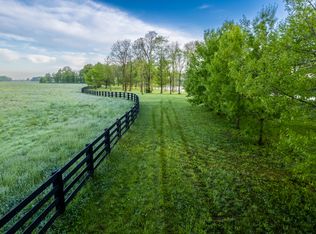 9175 Highpointe Ln, Zionsville, IN 46077