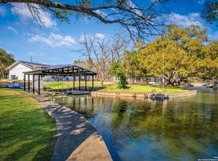 1216 County Road 132a, Kingsland, TX 78639
