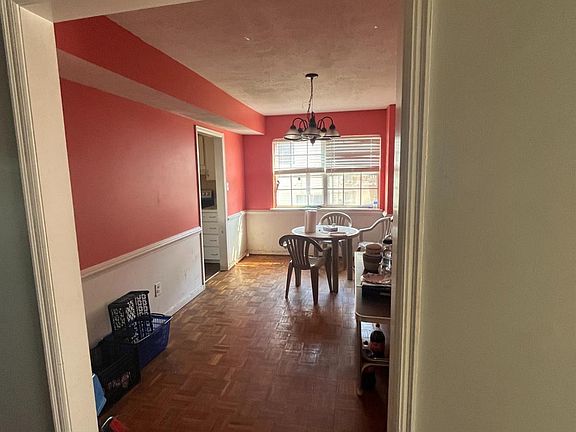5th image of 408 W Cadbury Dr