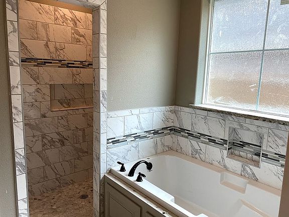 5th image of 8325 Vaquero Dr