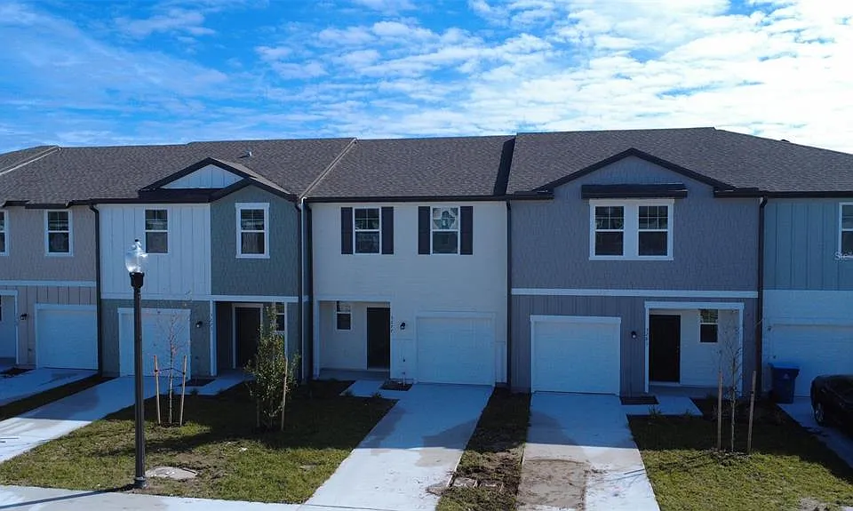 3277 Vesara Dr