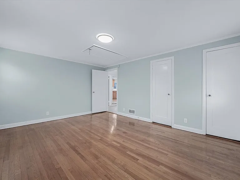 650 8th Ave #2 — Photo 10