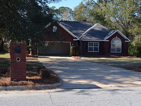 3rd image of 295 Saint Clair Dr