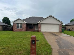 1660 Duke St, Conway, AR 72032