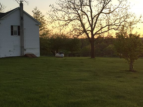 2nd image of 124 Heather Dr