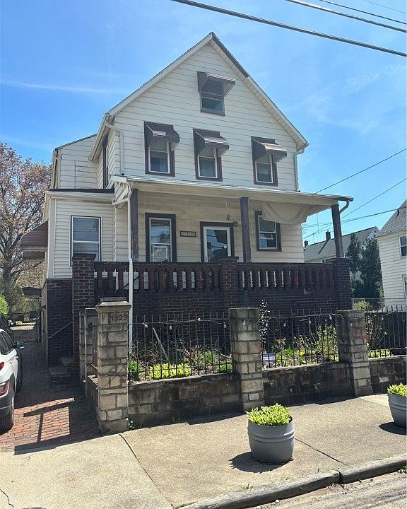 1st image of 1923 E 123rd St