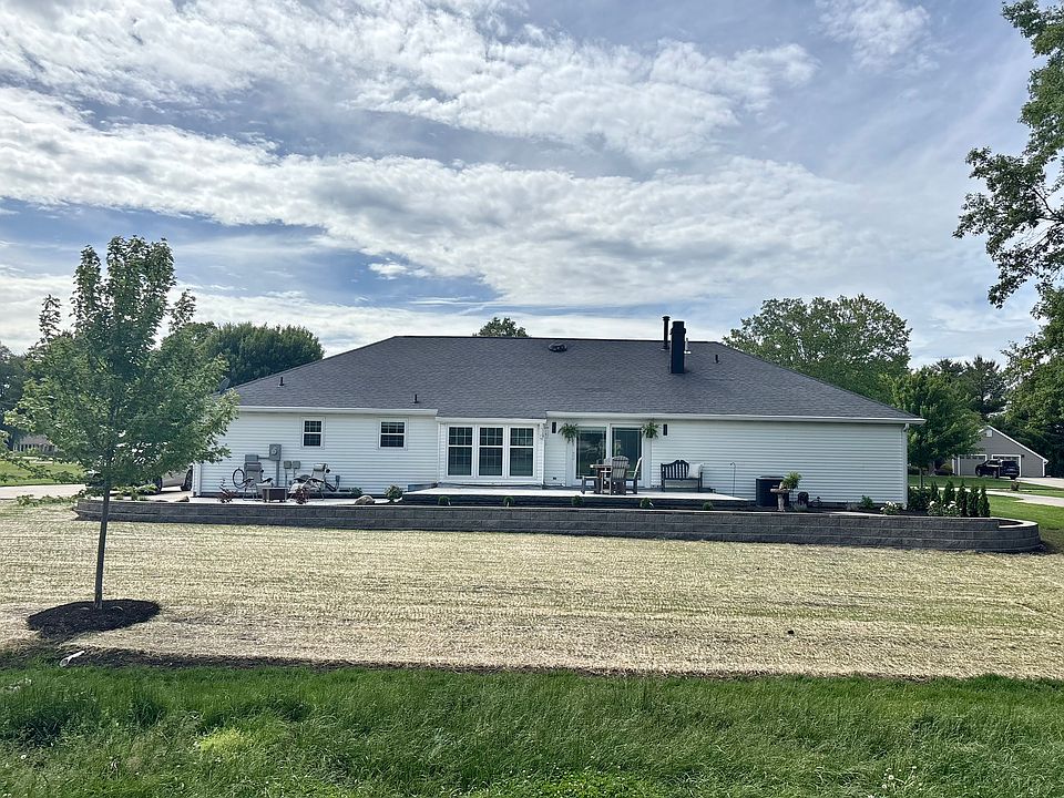 2nd image of 24 Saint Andrews Pl