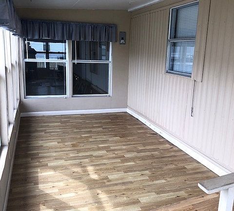 4th image of 108 W 225th St