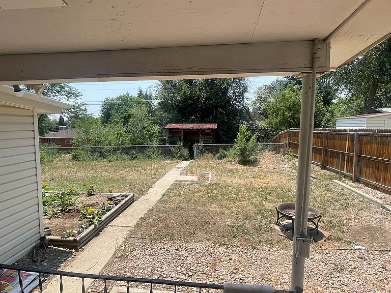 11508 W Ford Pl — Photo 2