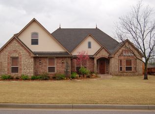 202 Williamsburg St, Catoosa, OK 74015