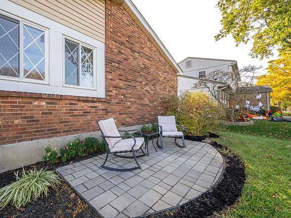 2nd image of 290 Francisridge Dr