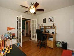 3rd image of 2124 Meadows Blvd